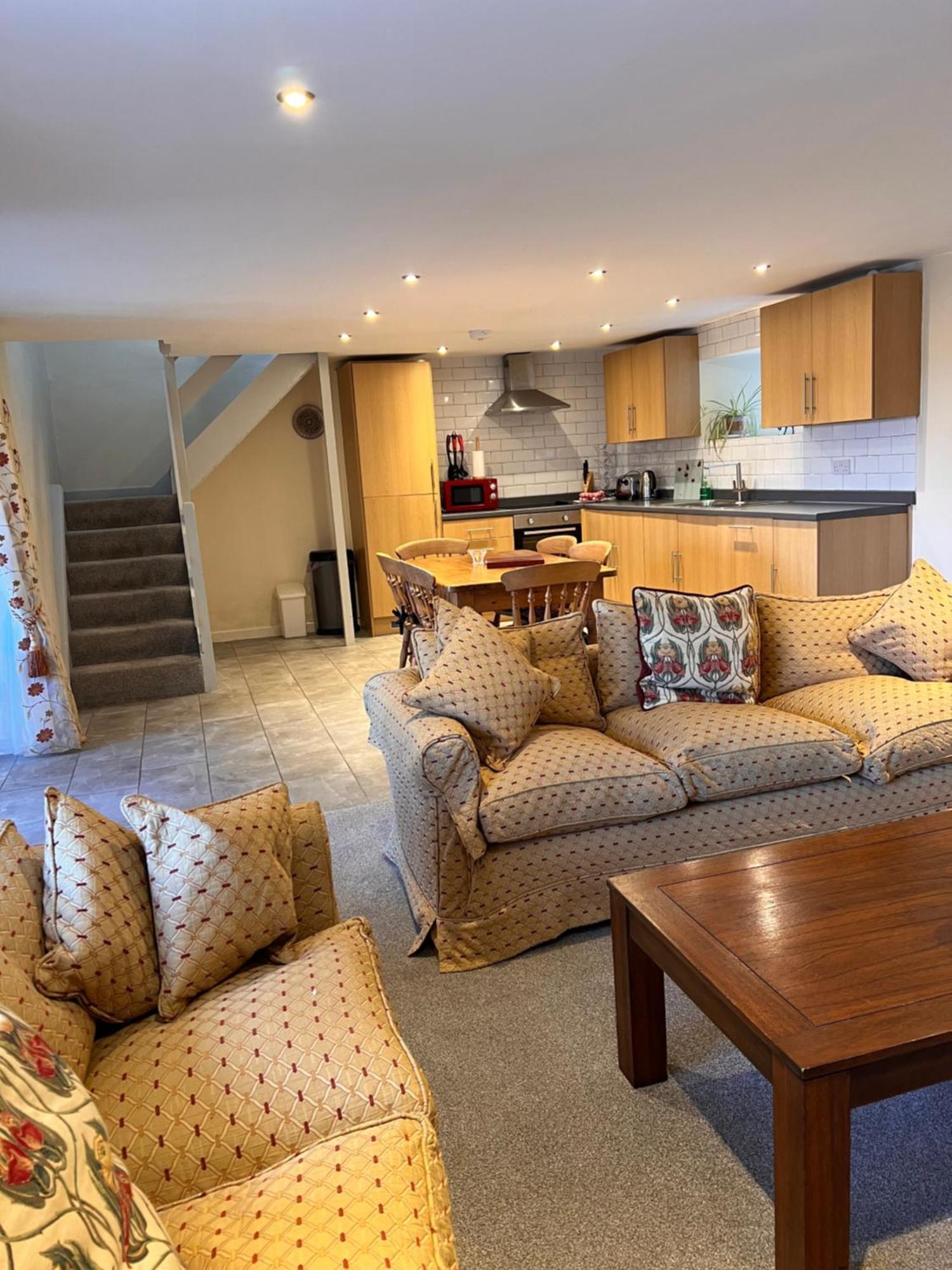 Riding House Farm Cottages คาสเซิลตัน ภายนอก รูปภาพ
