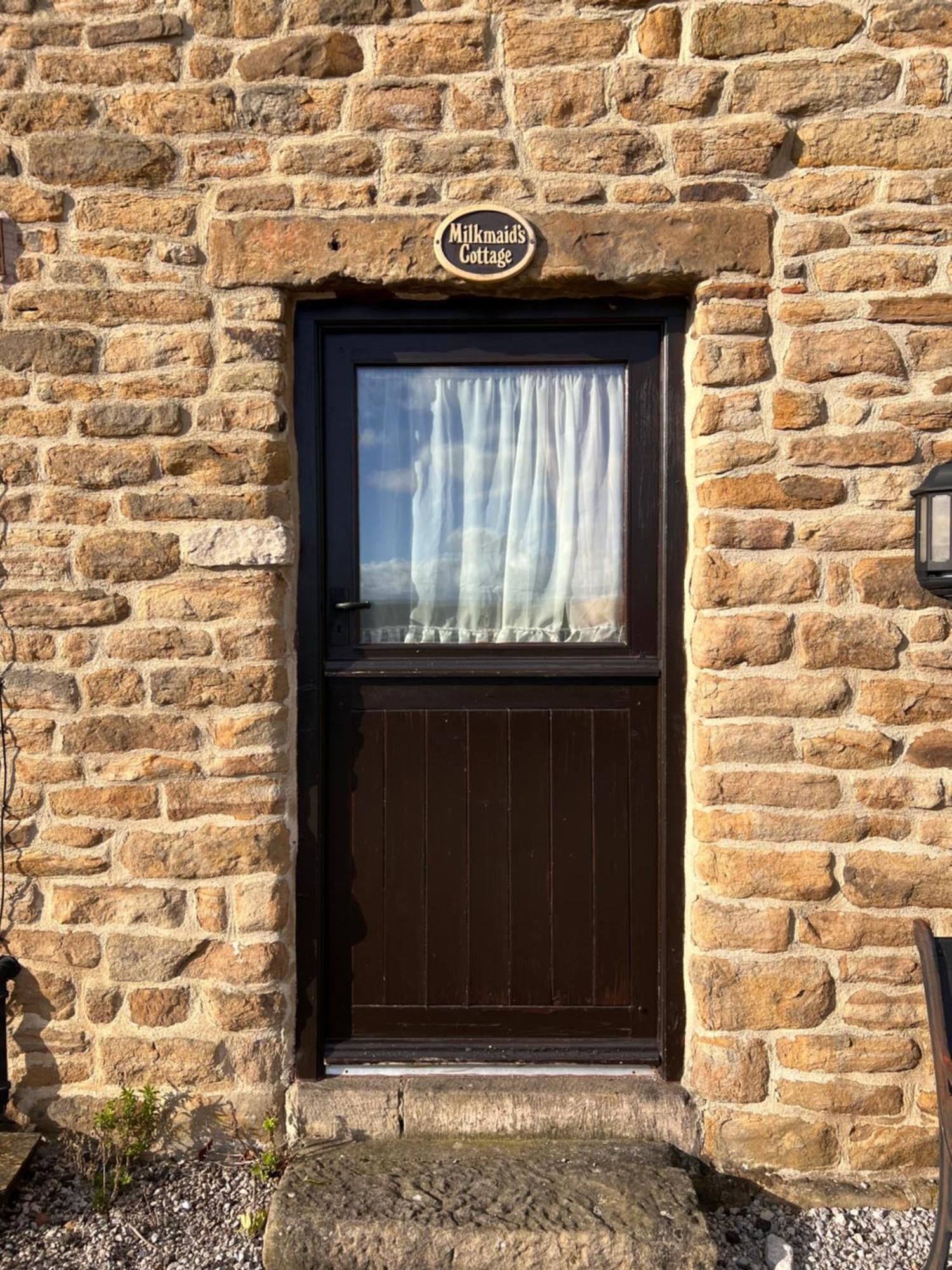 Riding House Farm Cottages คาสเซิลตัน ภายนอก รูปภาพ