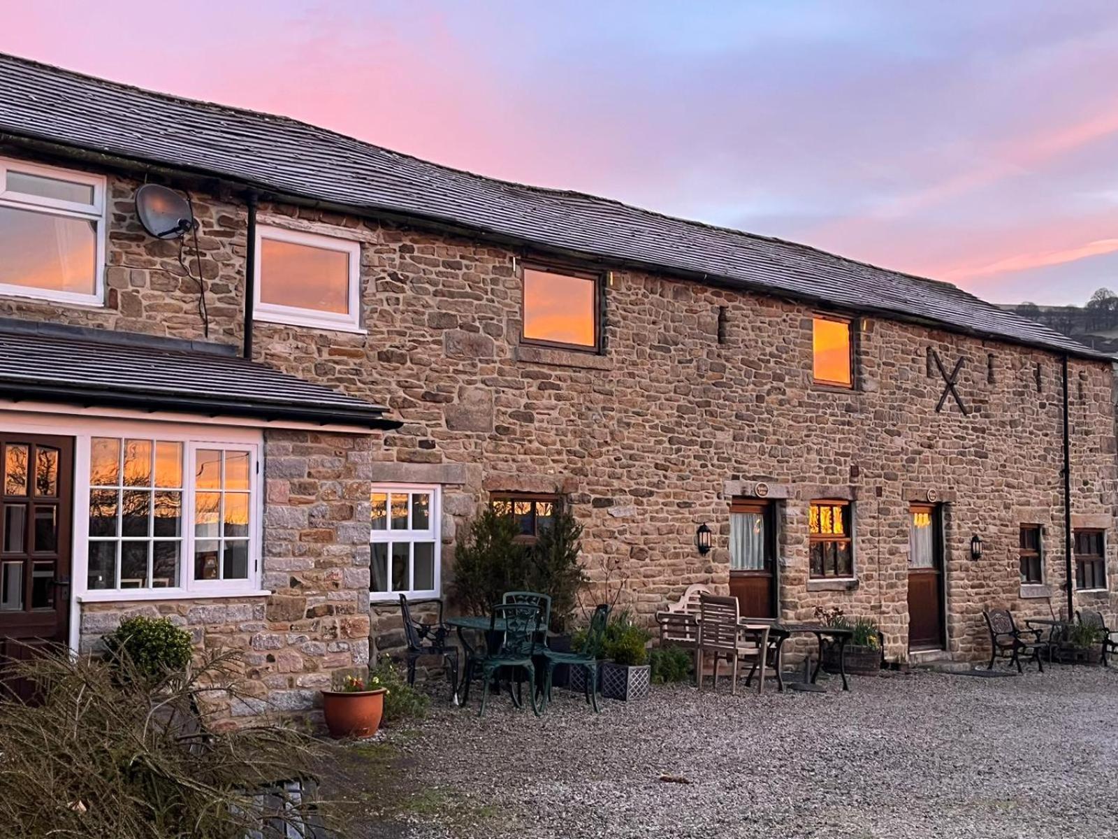 Riding House Farm Cottages คาสเซิลตัน ภายนอก รูปภาพ